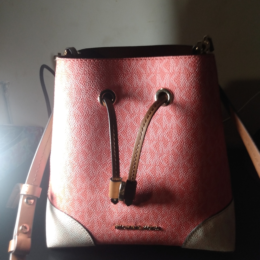 Handbag - Picture 14 of 14